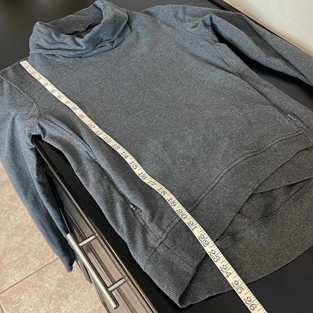 Lululemon On the Double turtleneck pullover sweatshirt, grey, size 4 - Picture 11 of 13